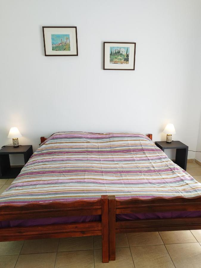 Комната Pilika 4Room With Shared Bath Athens Exterior photo